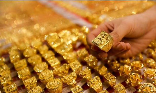 Find out the current gold price today in Azamgarh for investors